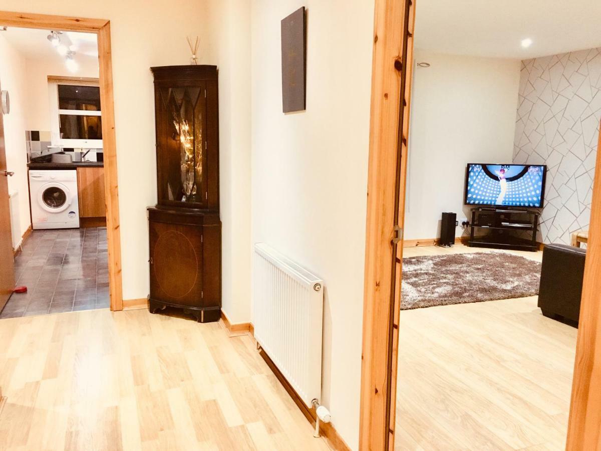 Azim And Suzi'S City Centre Apartment Inverness Extérieur photo