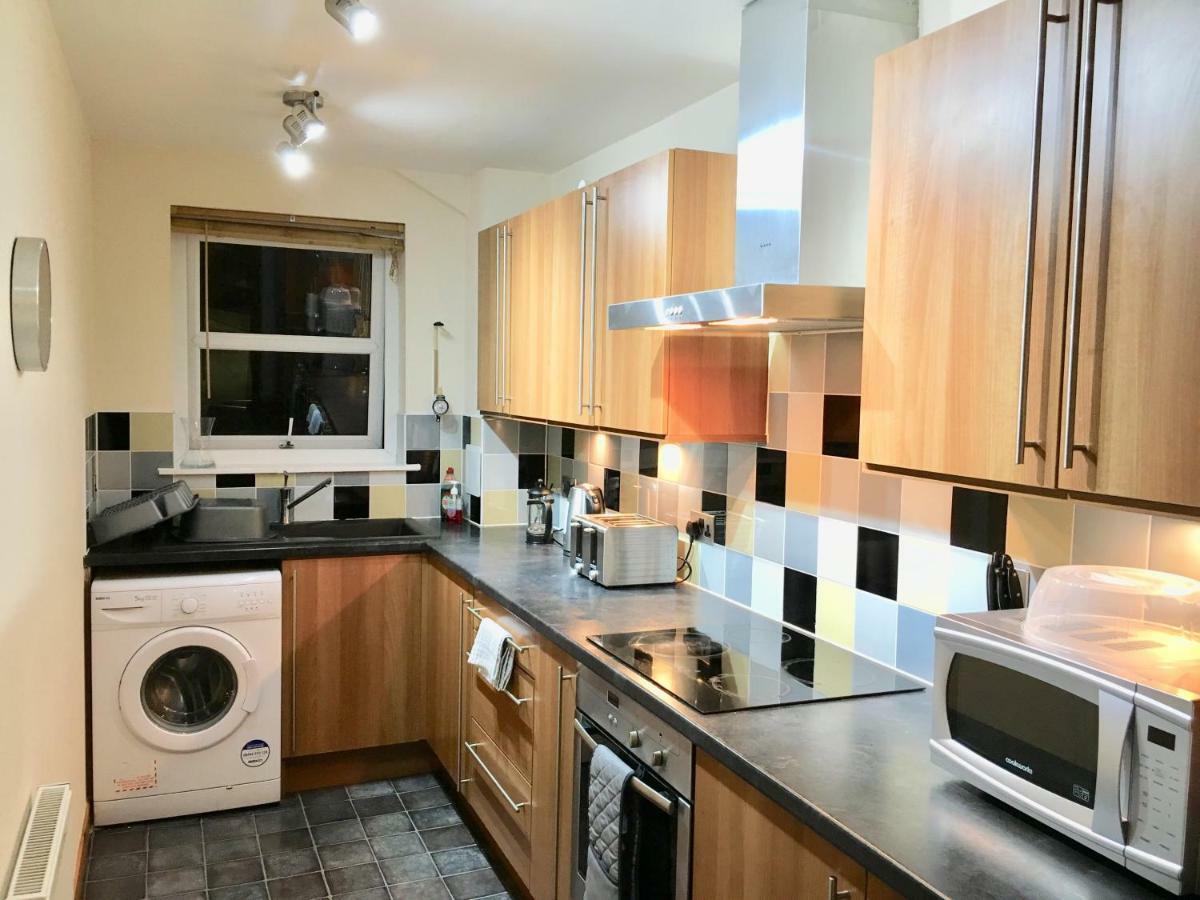 Azim And Suzi'S City Centre Apartment Inverness Extérieur photo